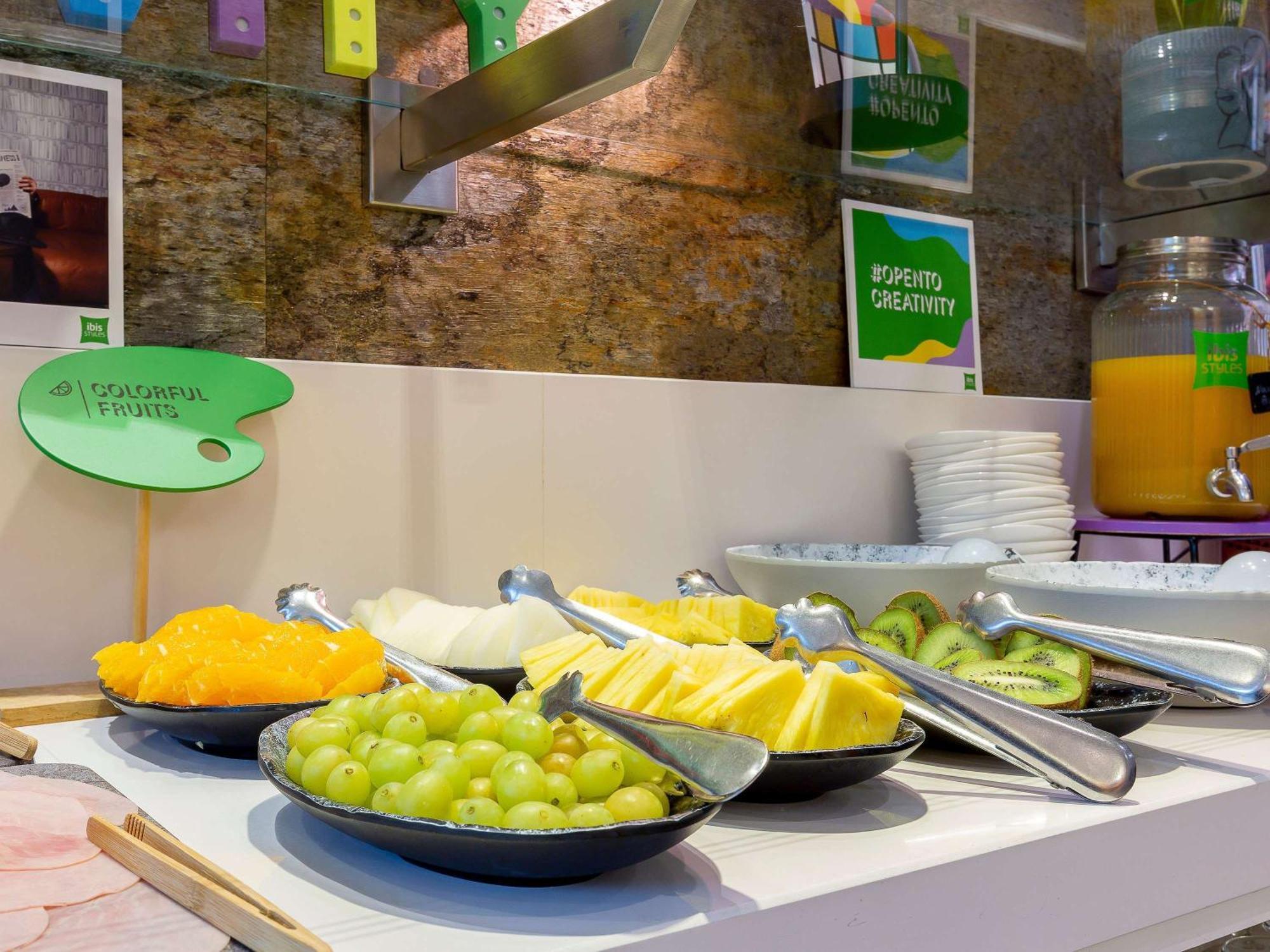 Ibis Styles Madrid Prado Hotel Eksteriør billede