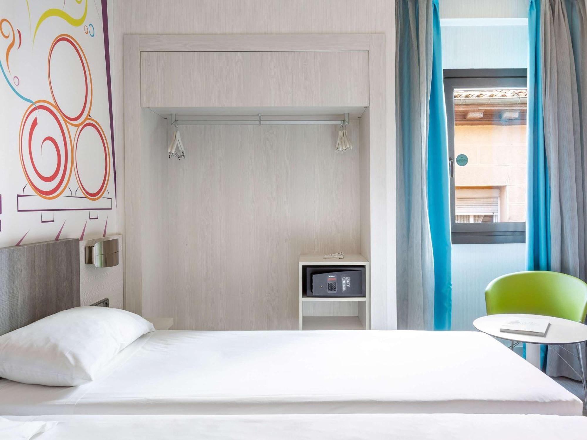 Ibis Styles Madrid Prado Hotel Eksteriør billede