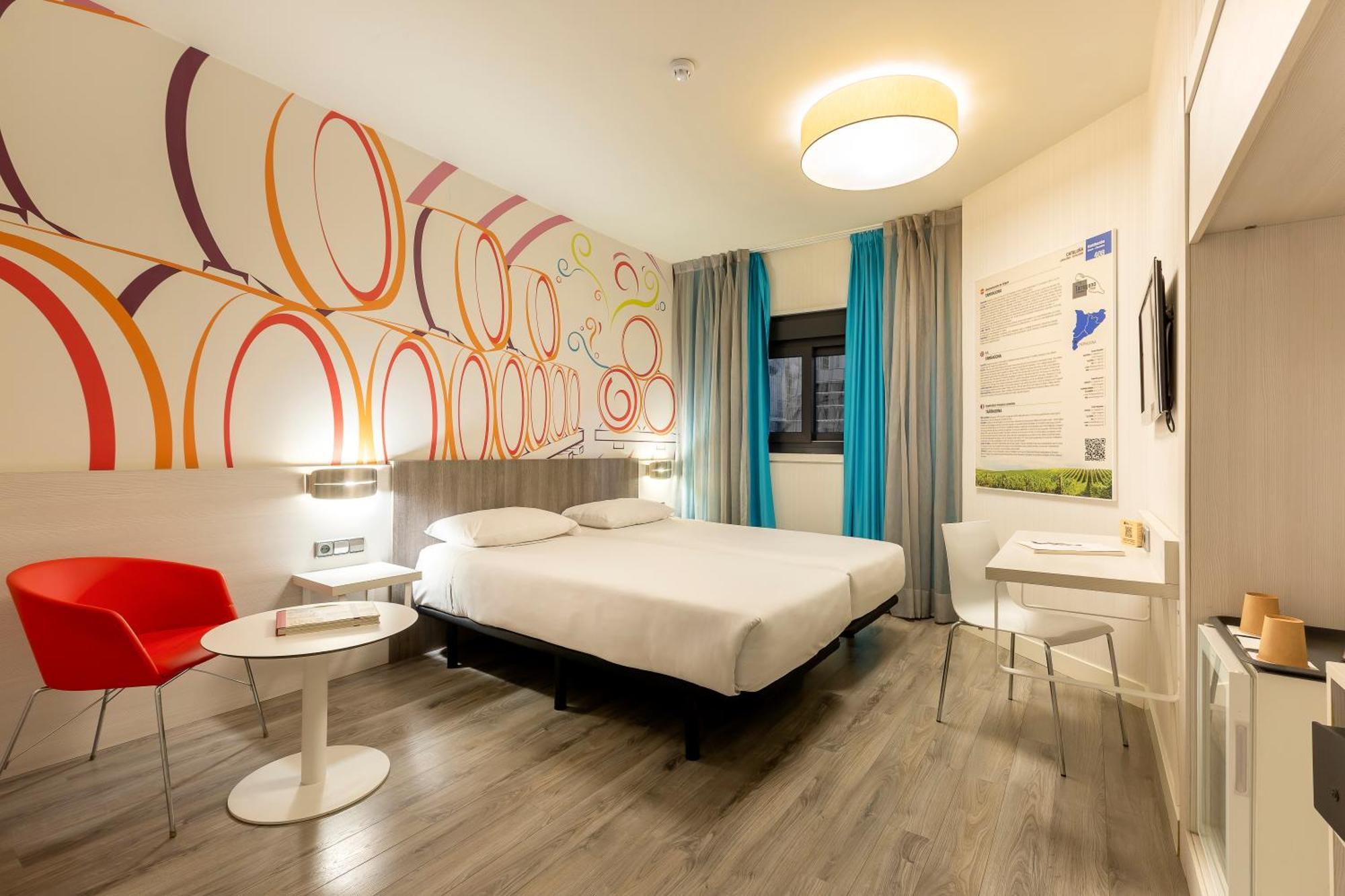 Ibis Styles Madrid Prado Hotel Eksteriør billede