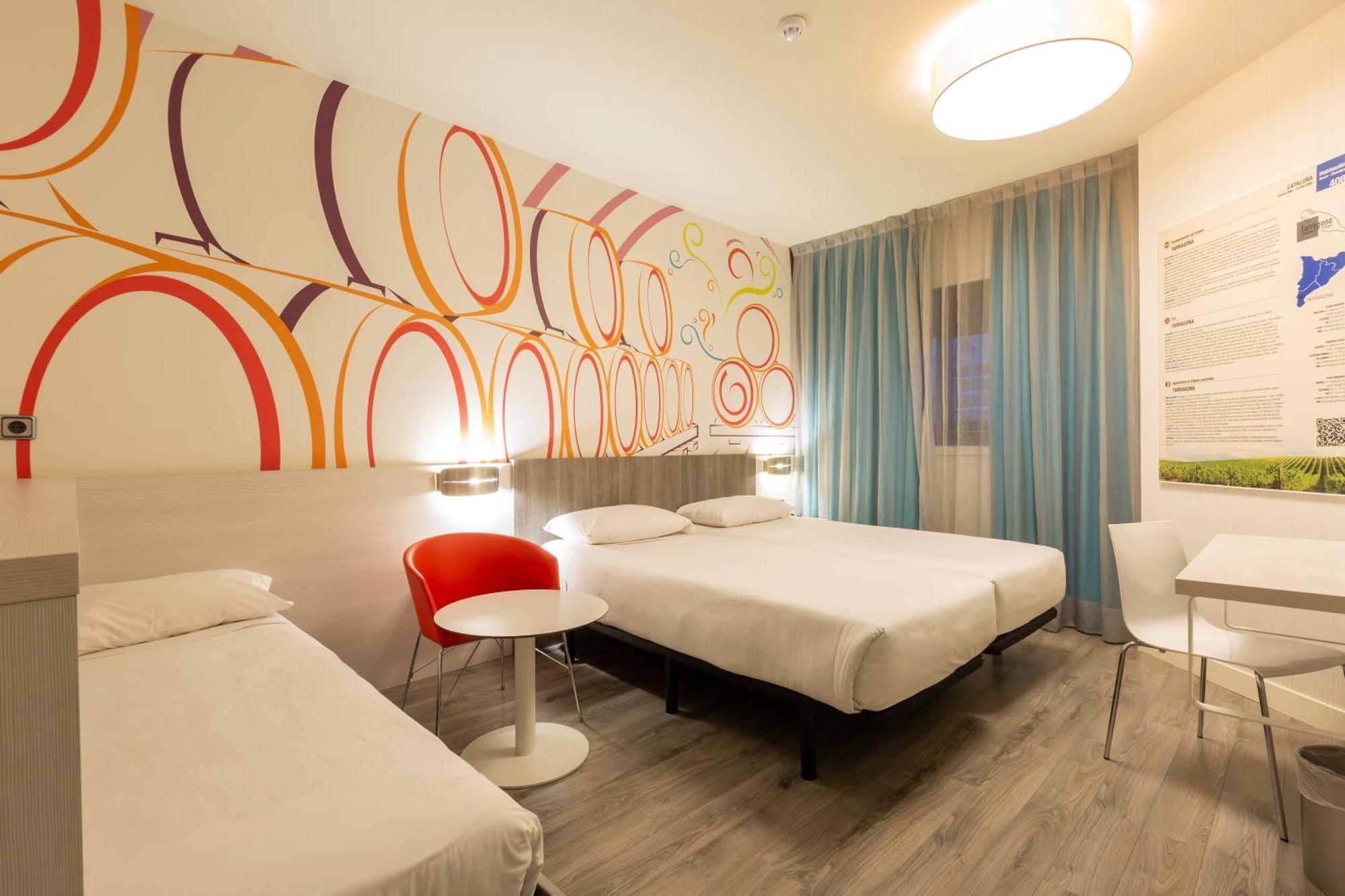 Ibis Styles Madrid Prado Hotel Eksteriør billede